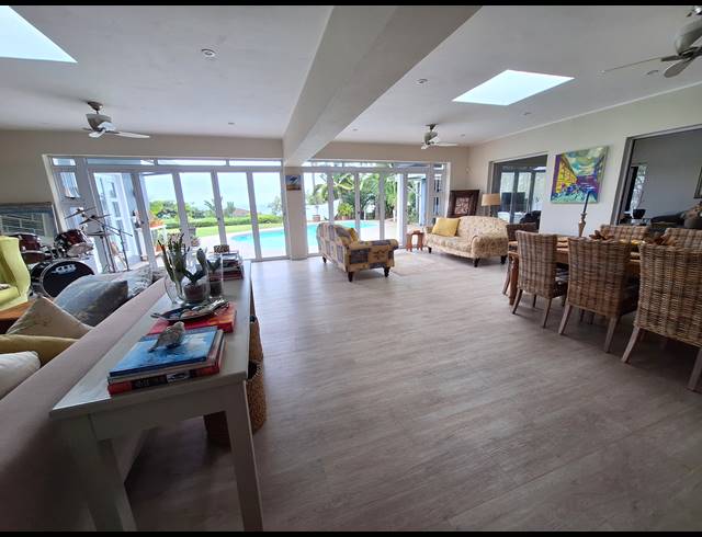 4 BEDROOM HOUSE TO LET IN LA LUCIA